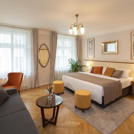 Seno6 Apartments Praha Bagian luar foto