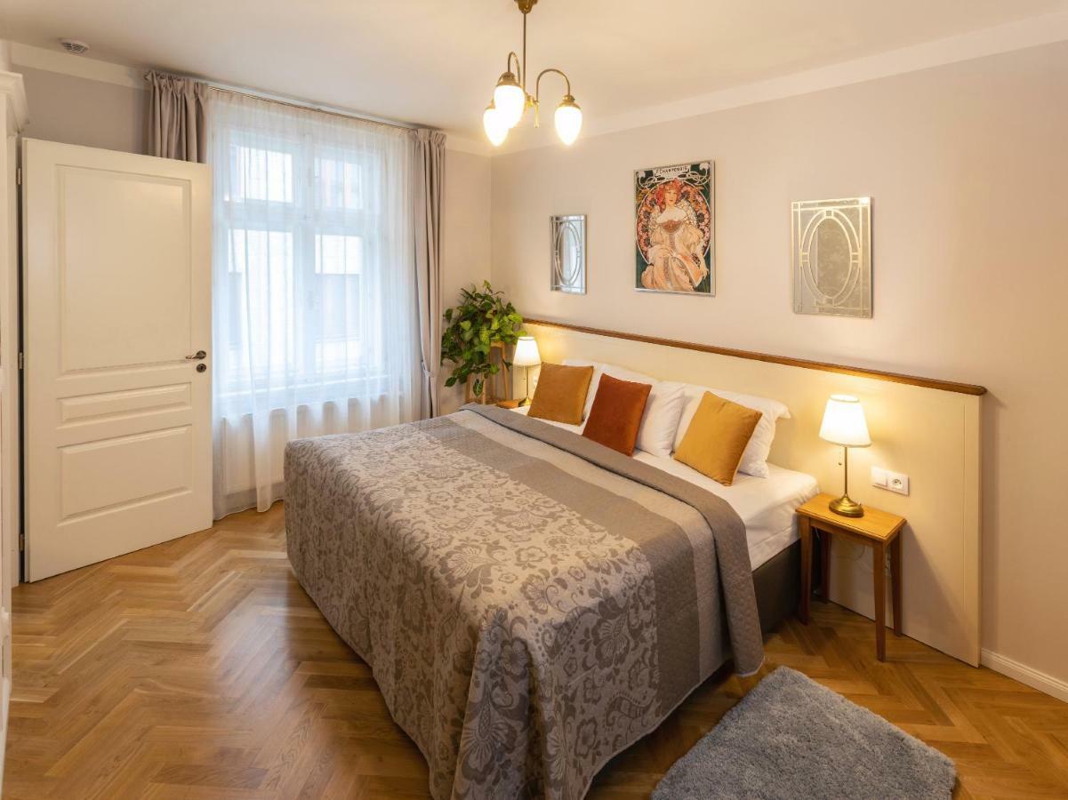 Seno6 Apartments Praha Bagian luar foto