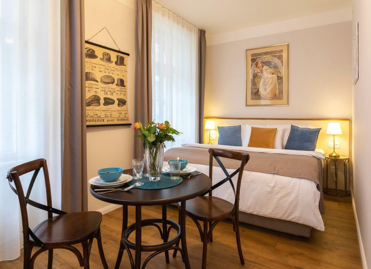 Seno6 Apartments Praha Bagian luar foto