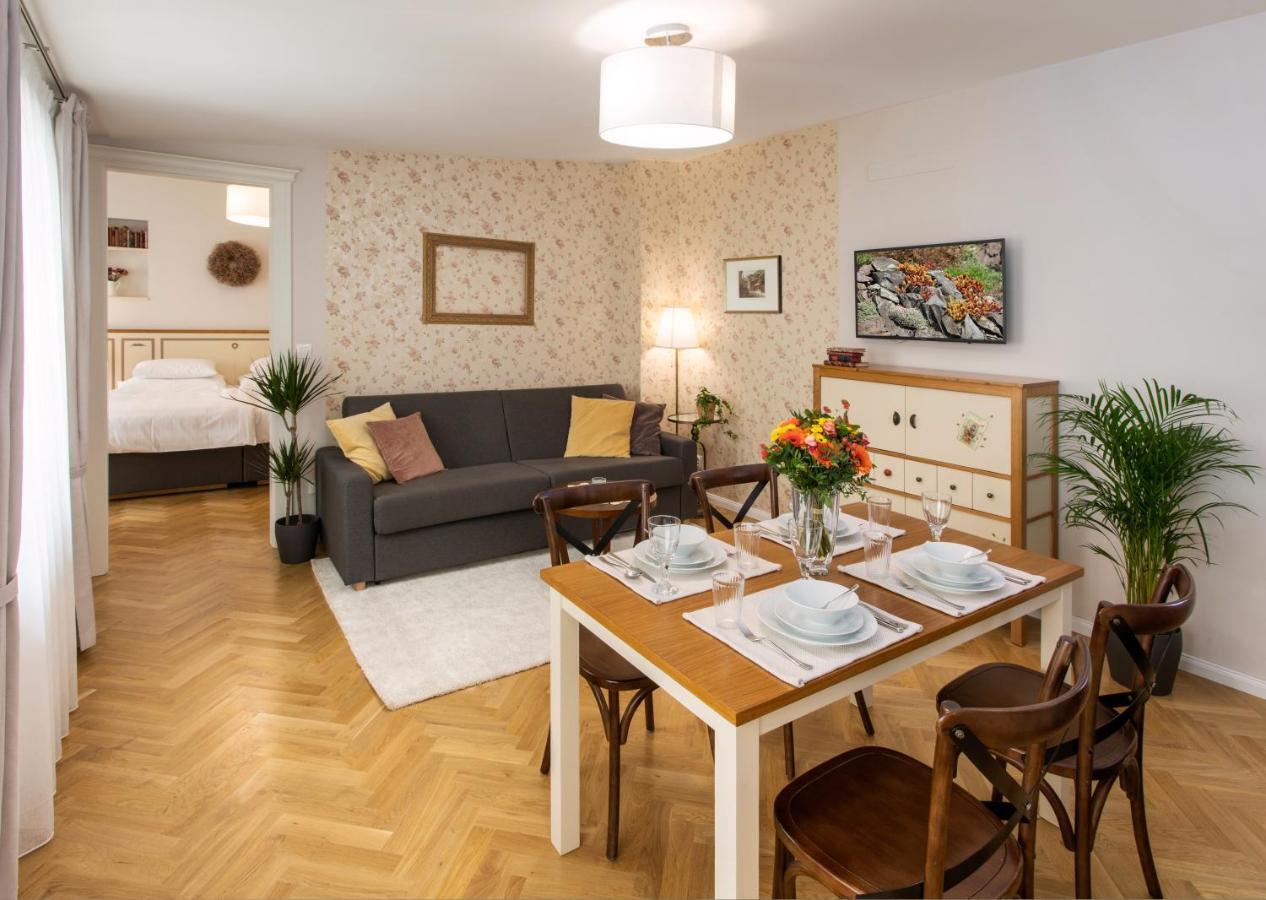 Seno6 Apartments Praha Bagian luar foto