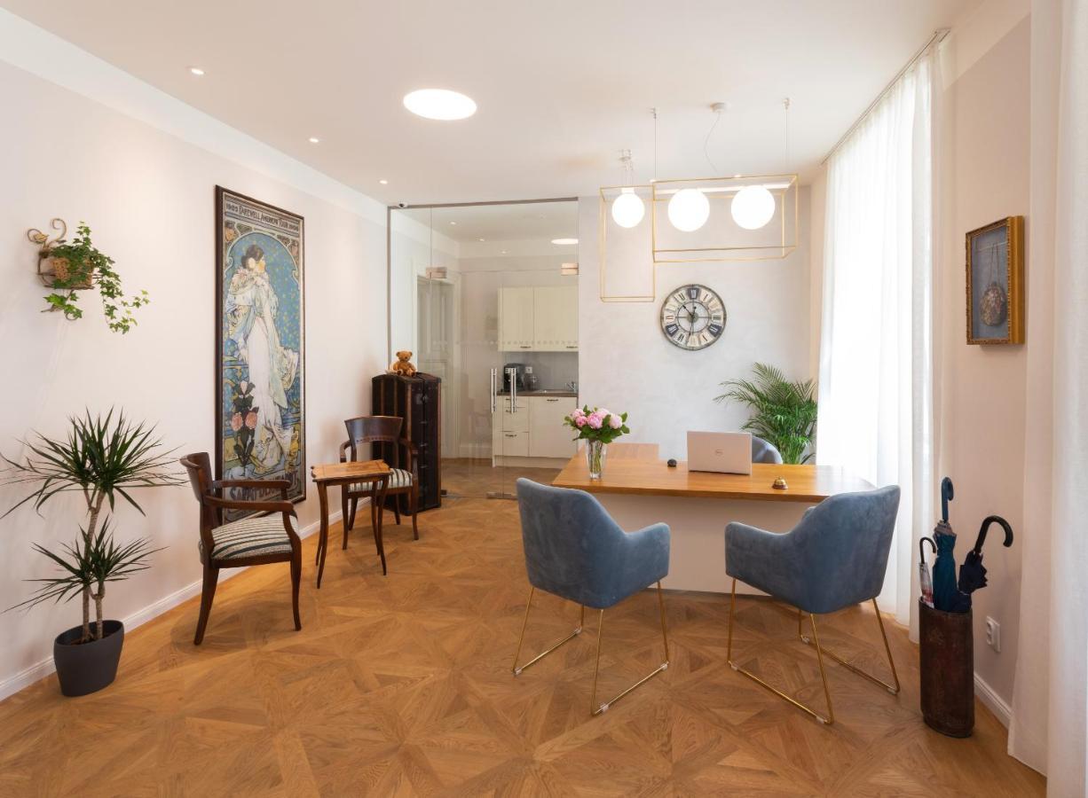 Seno6 Apartments Praha Bagian luar foto